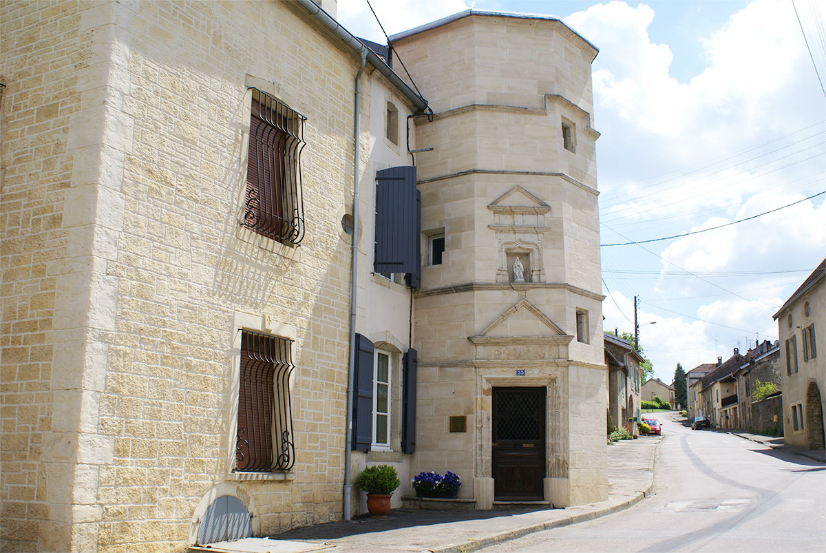 Maison  tourelle